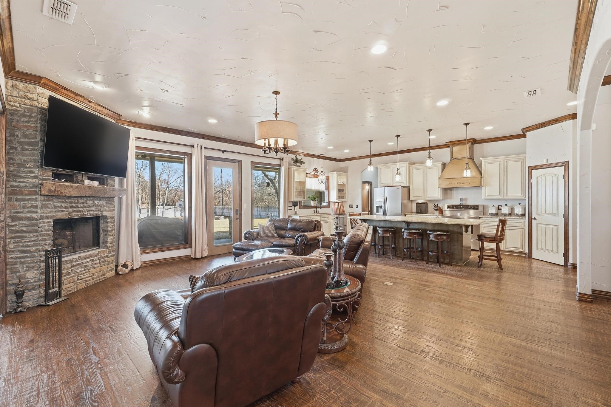 313 Paisano Drive