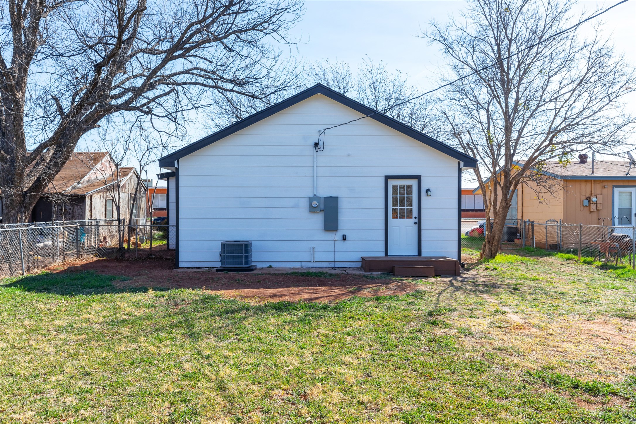 1910 Burger Street