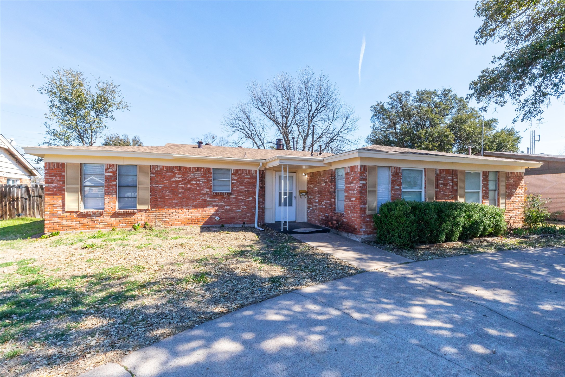 2469 Campus Court