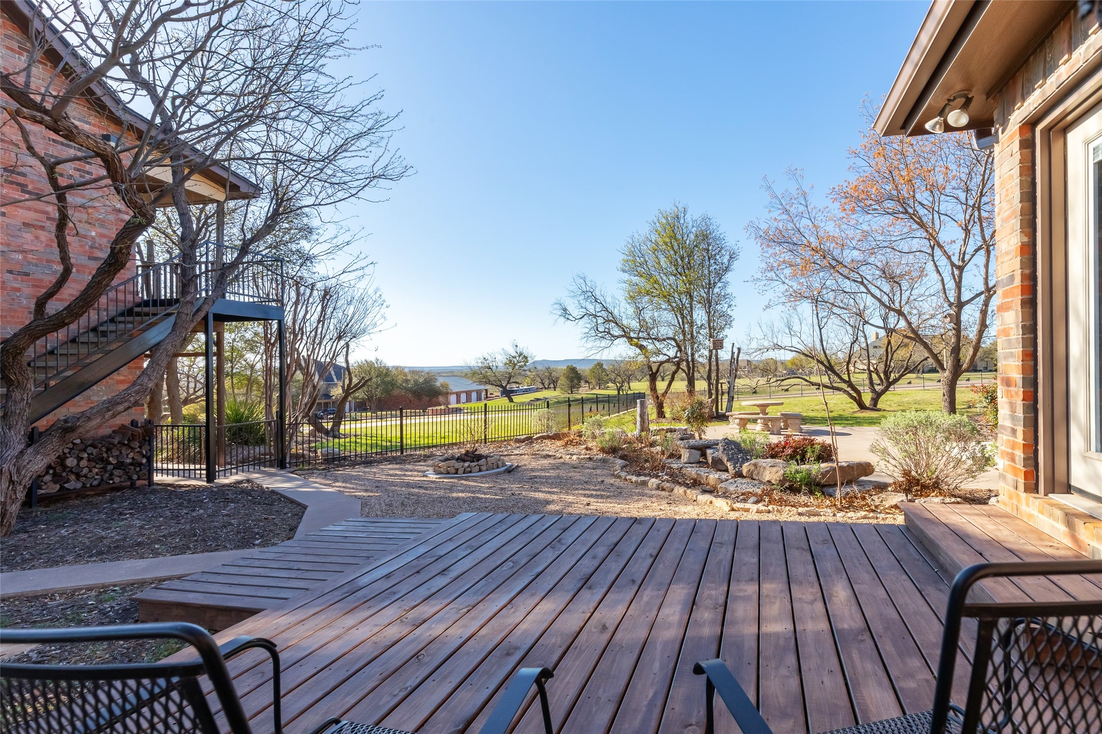 8449 Horseshoe Circle