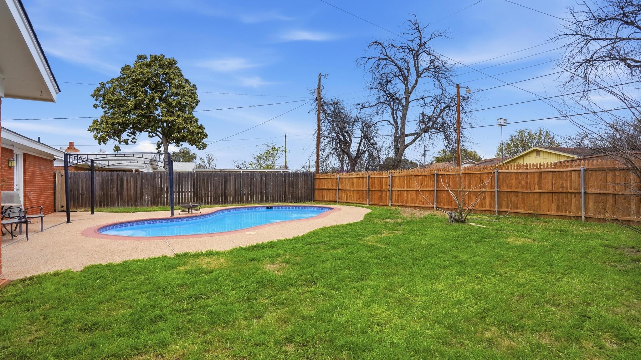 755 Crestwood Drive