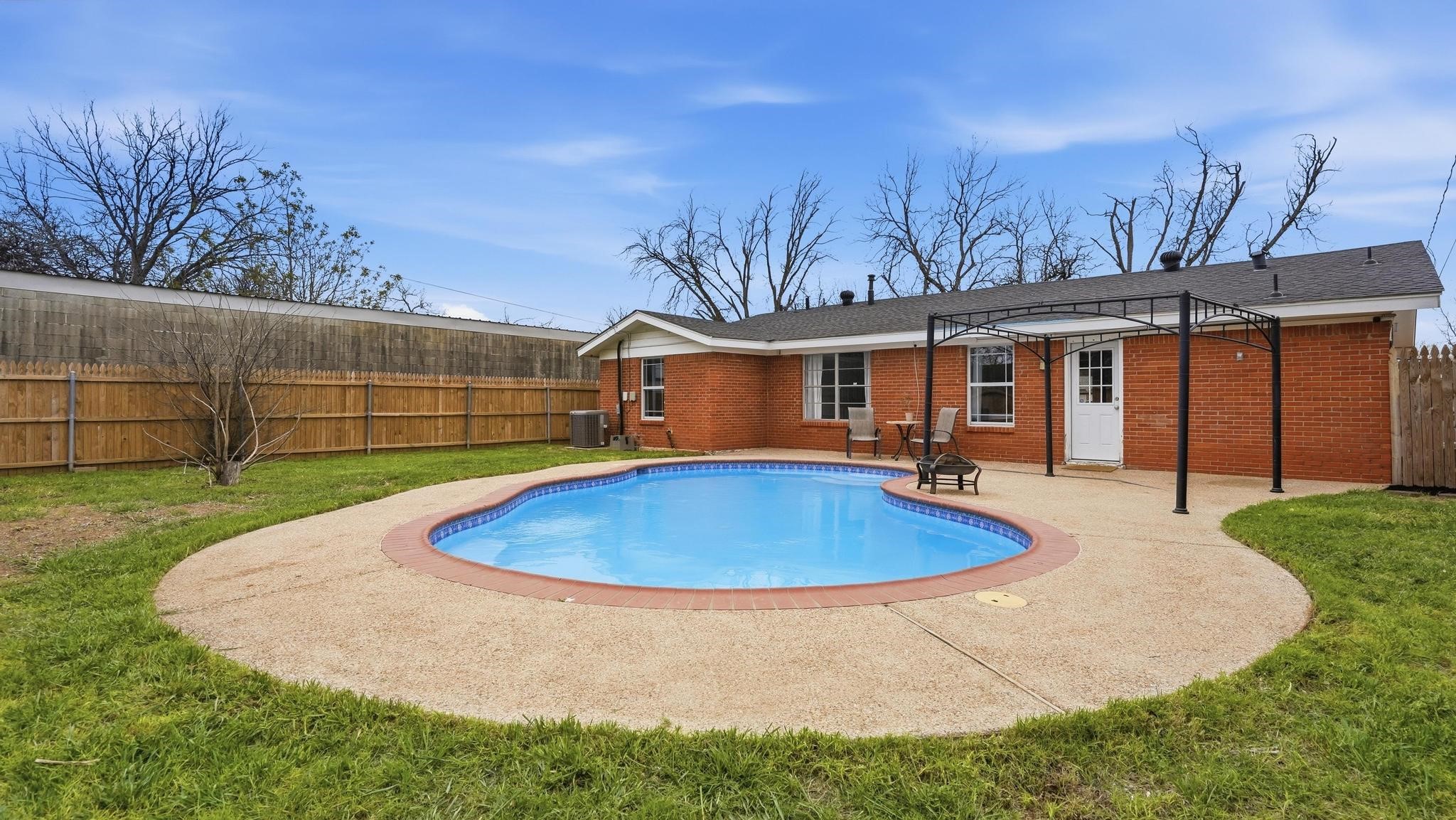 755 Crestwood Drive