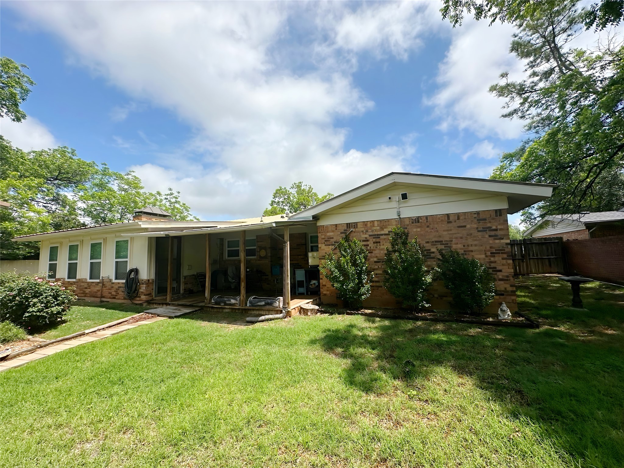 1626 Glenwood Drive