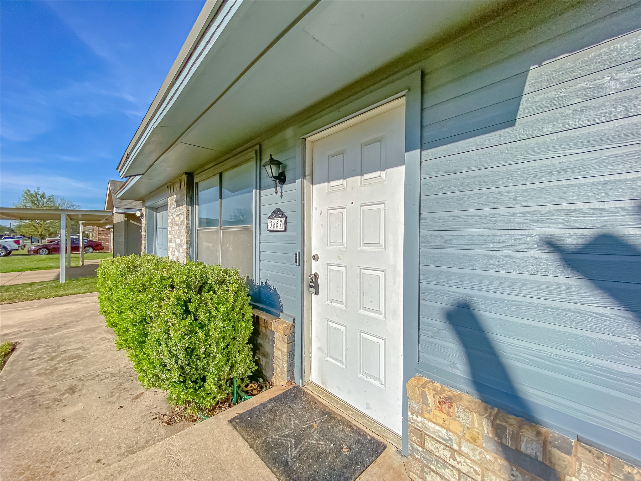 3857 Radcliff Road