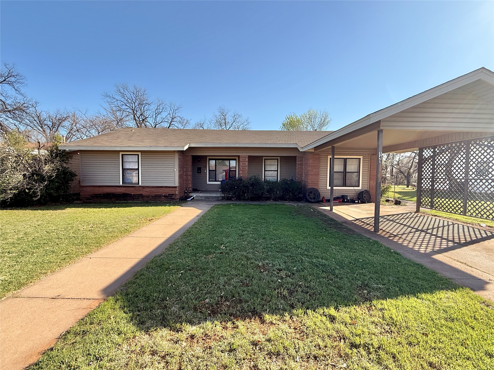 541 E North 23rd Street