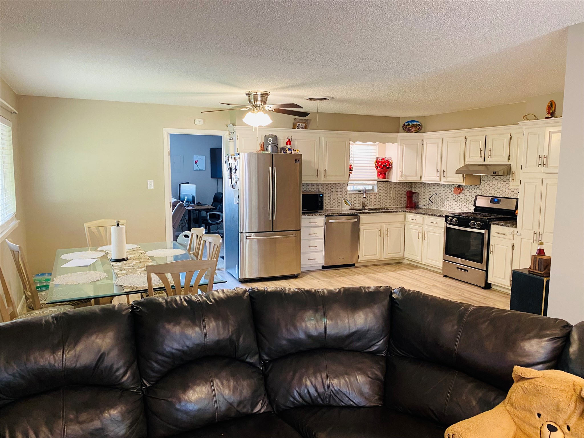 5334 Alamo Drive