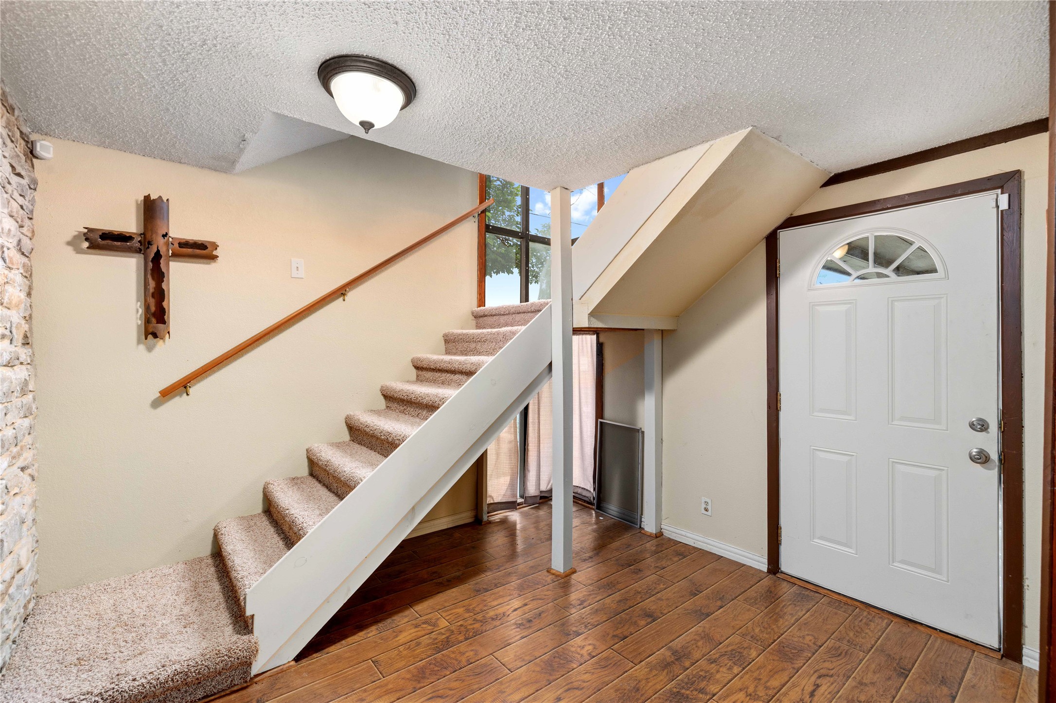 691 County Road 611