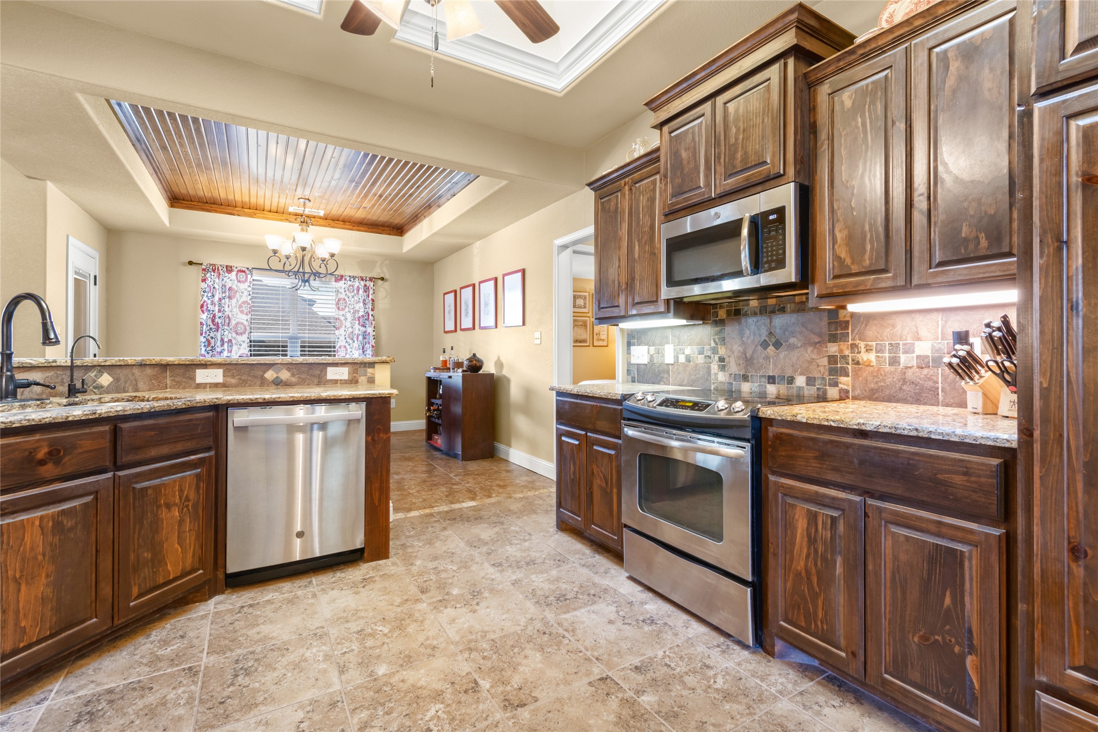 4417 Margaritas Way