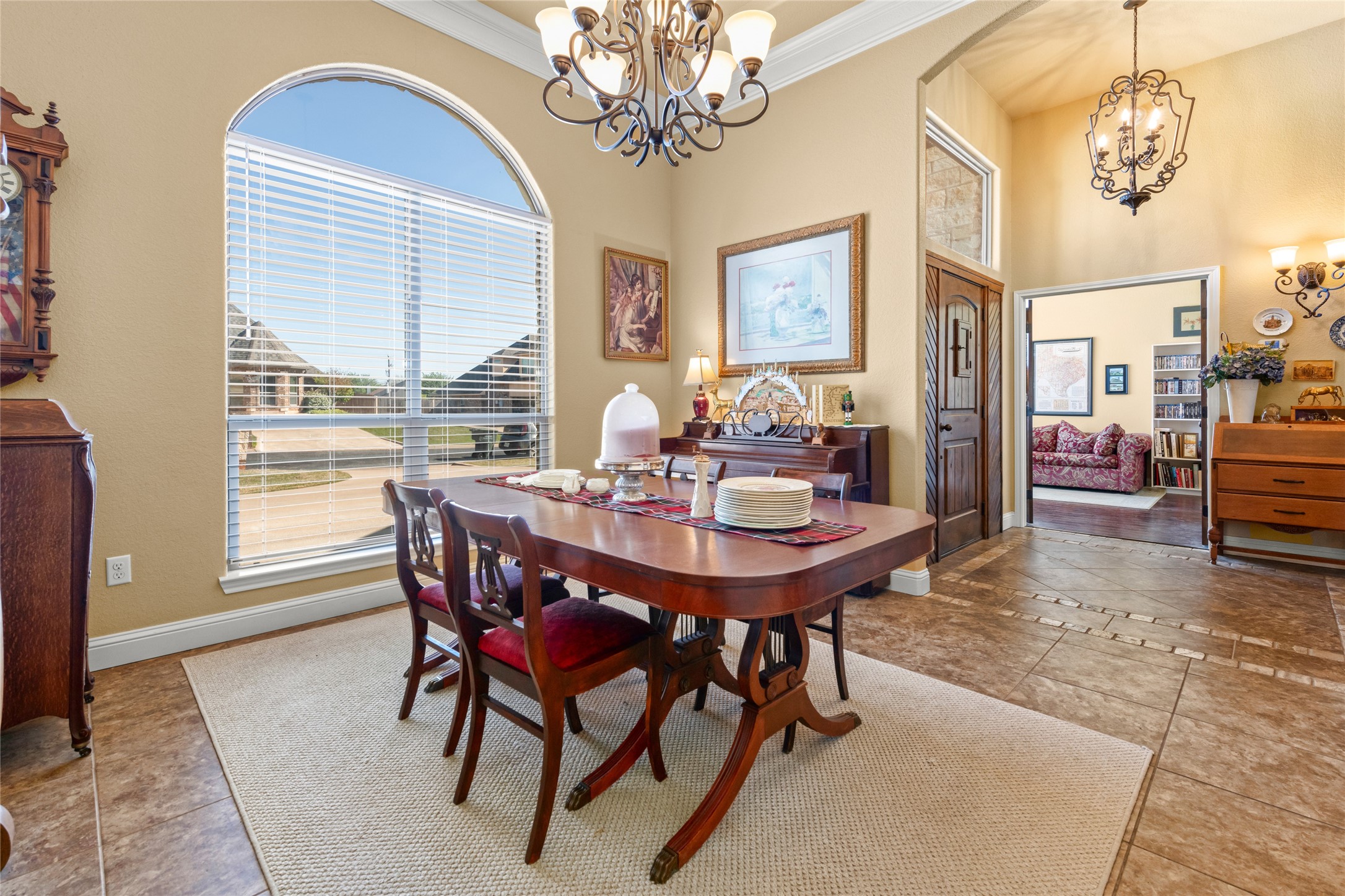 4417 Margaritas Way