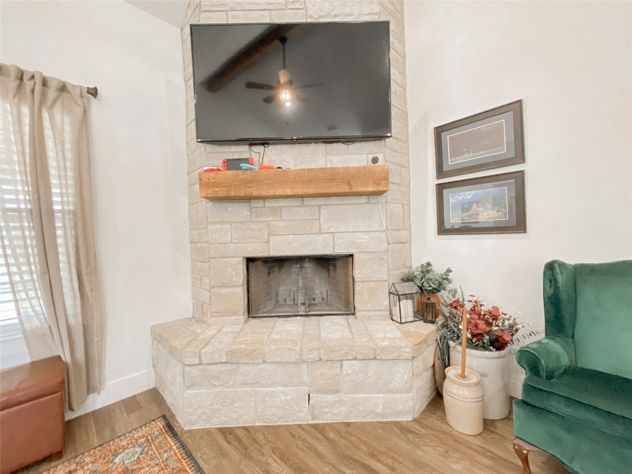 152 Hawker Lane