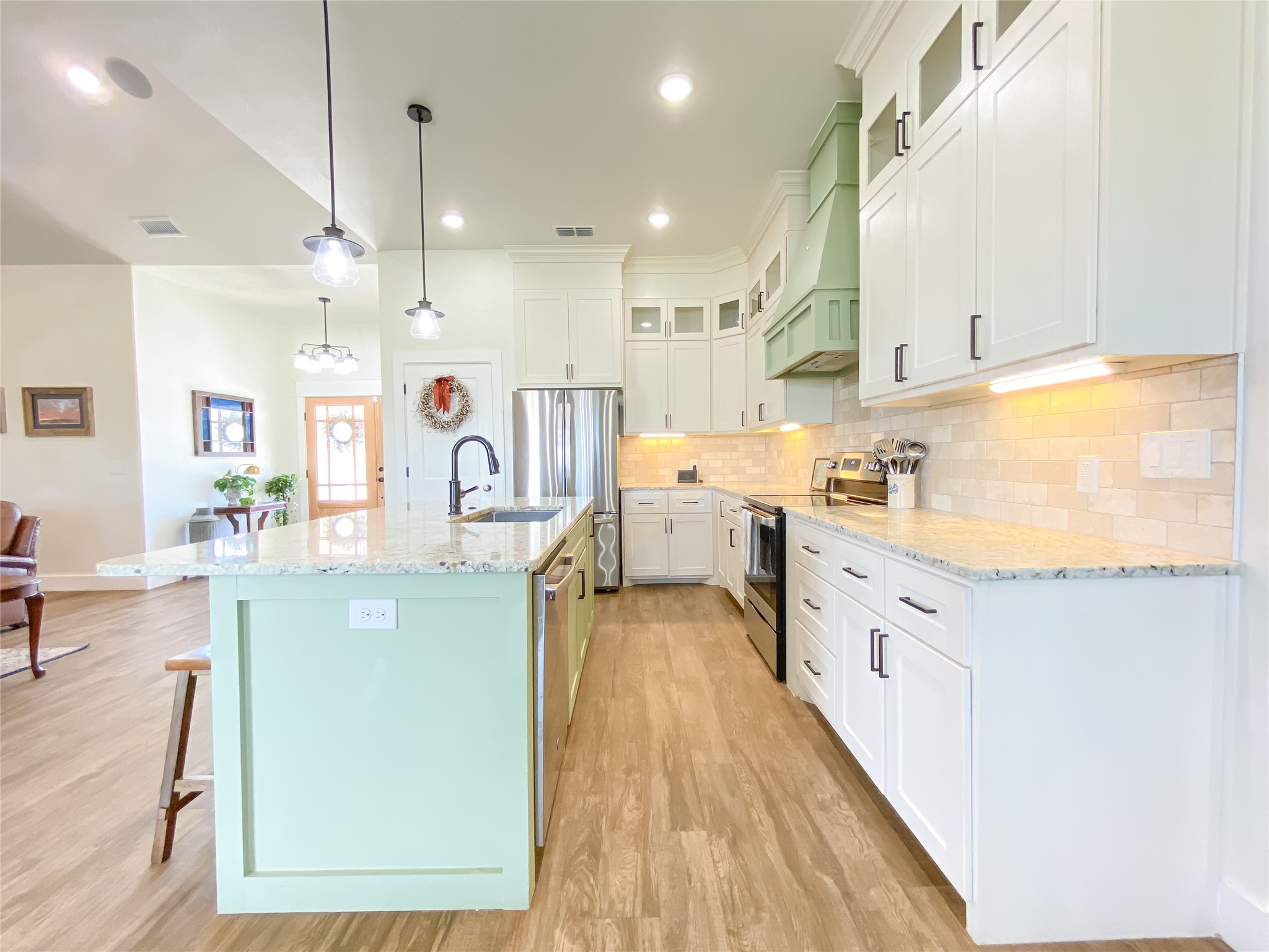 152 Hawker Lane