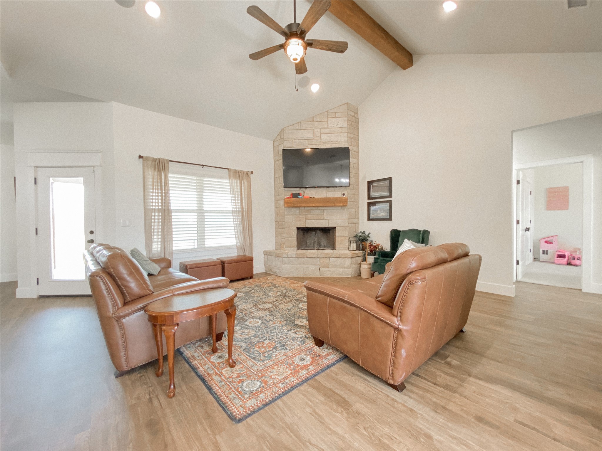 152 Hawker Lane