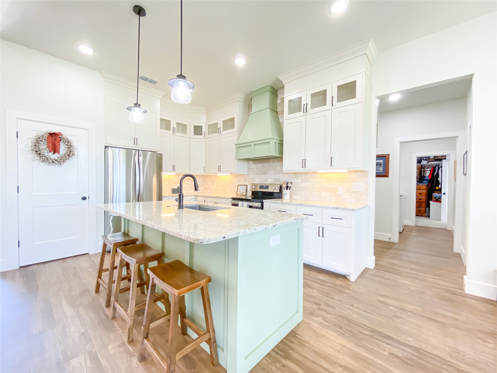 152 Hawker Lane
