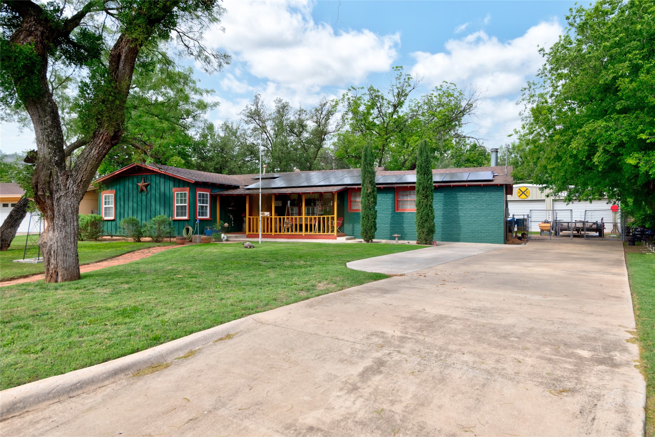 1318 Westridge Drive