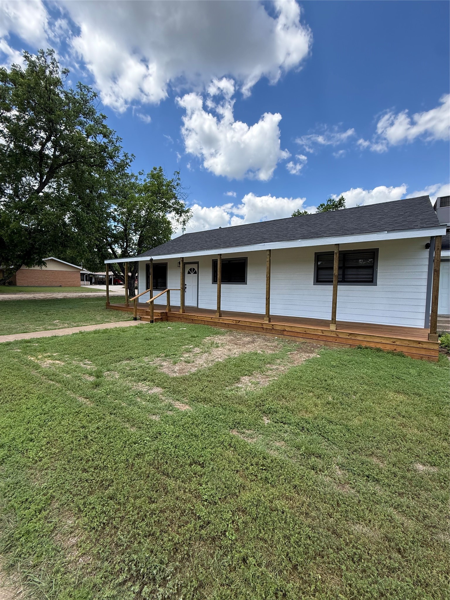 1016 W Cedar Street