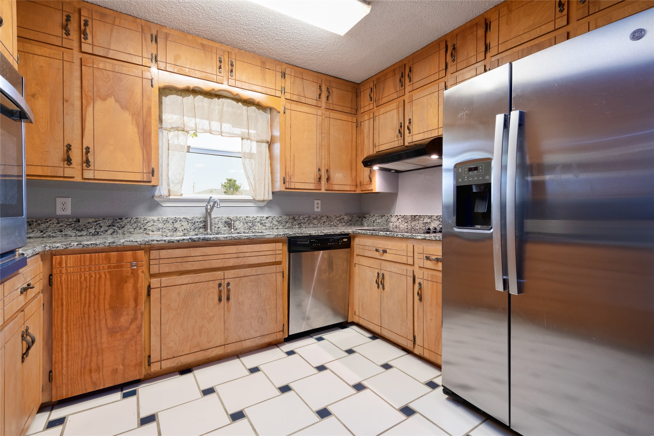 1033 Wolfe Road A