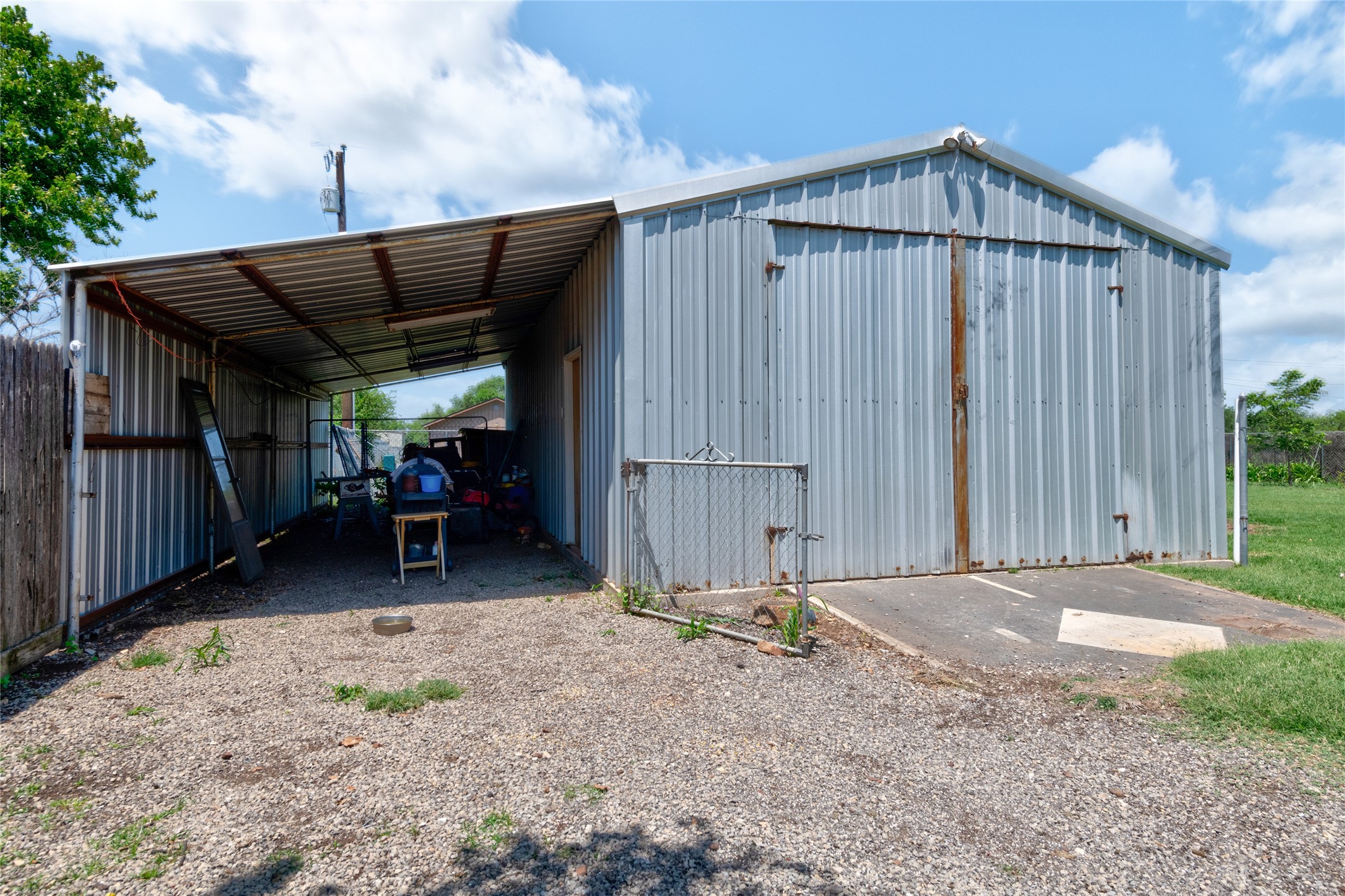 1033 Wolfe Road A