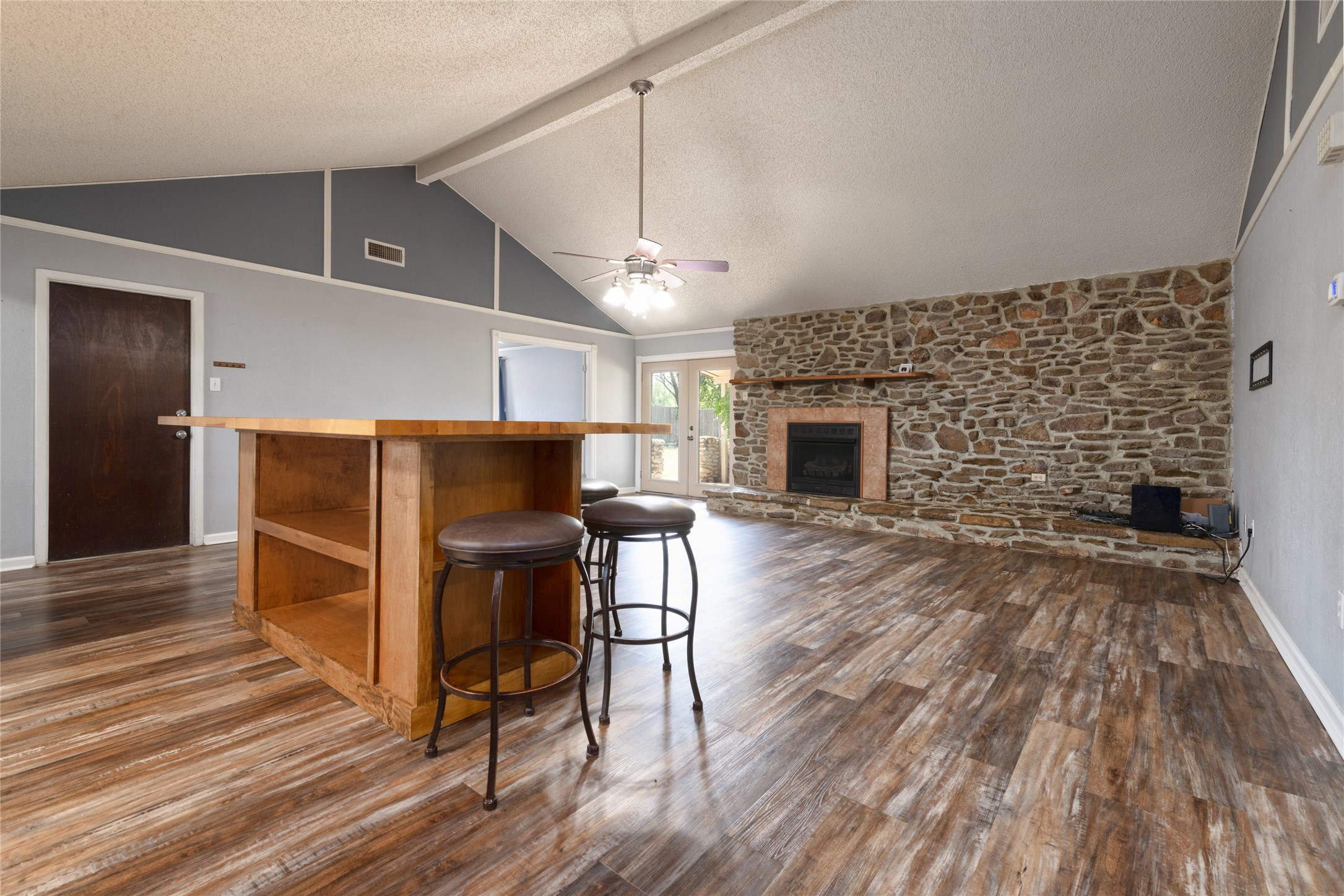 1033 Wolfe Road A