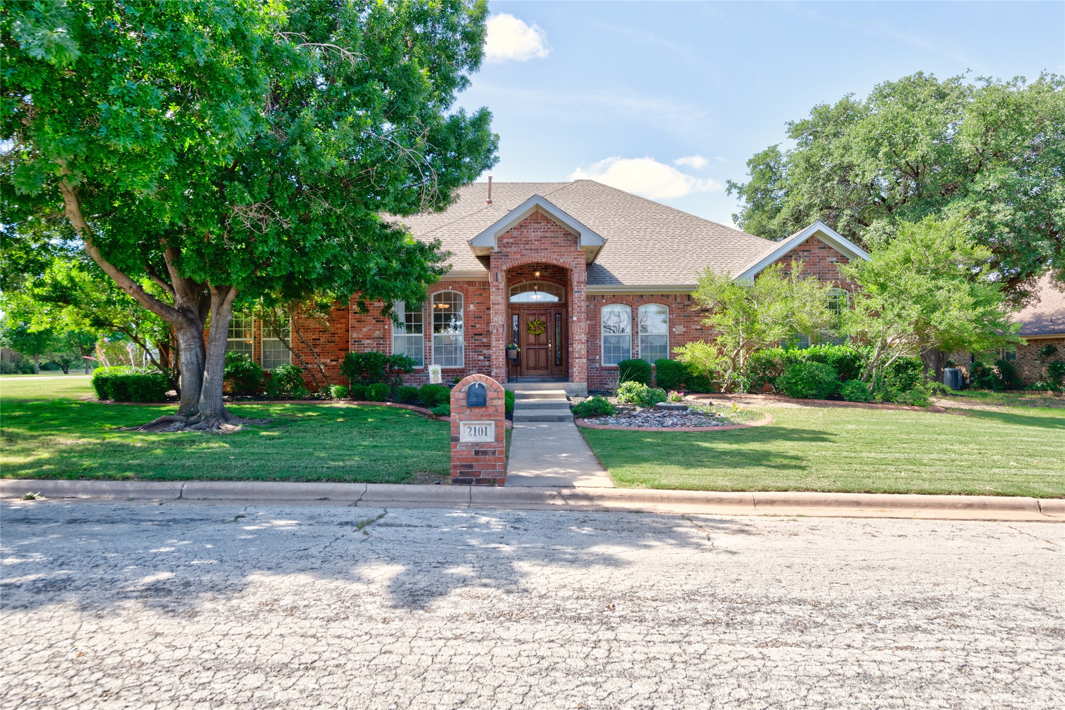 2101 Gathright Drive