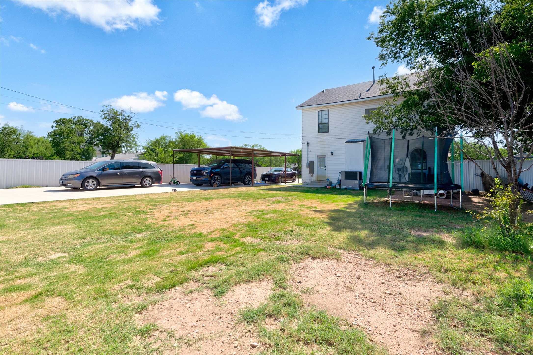 402 Peach Street