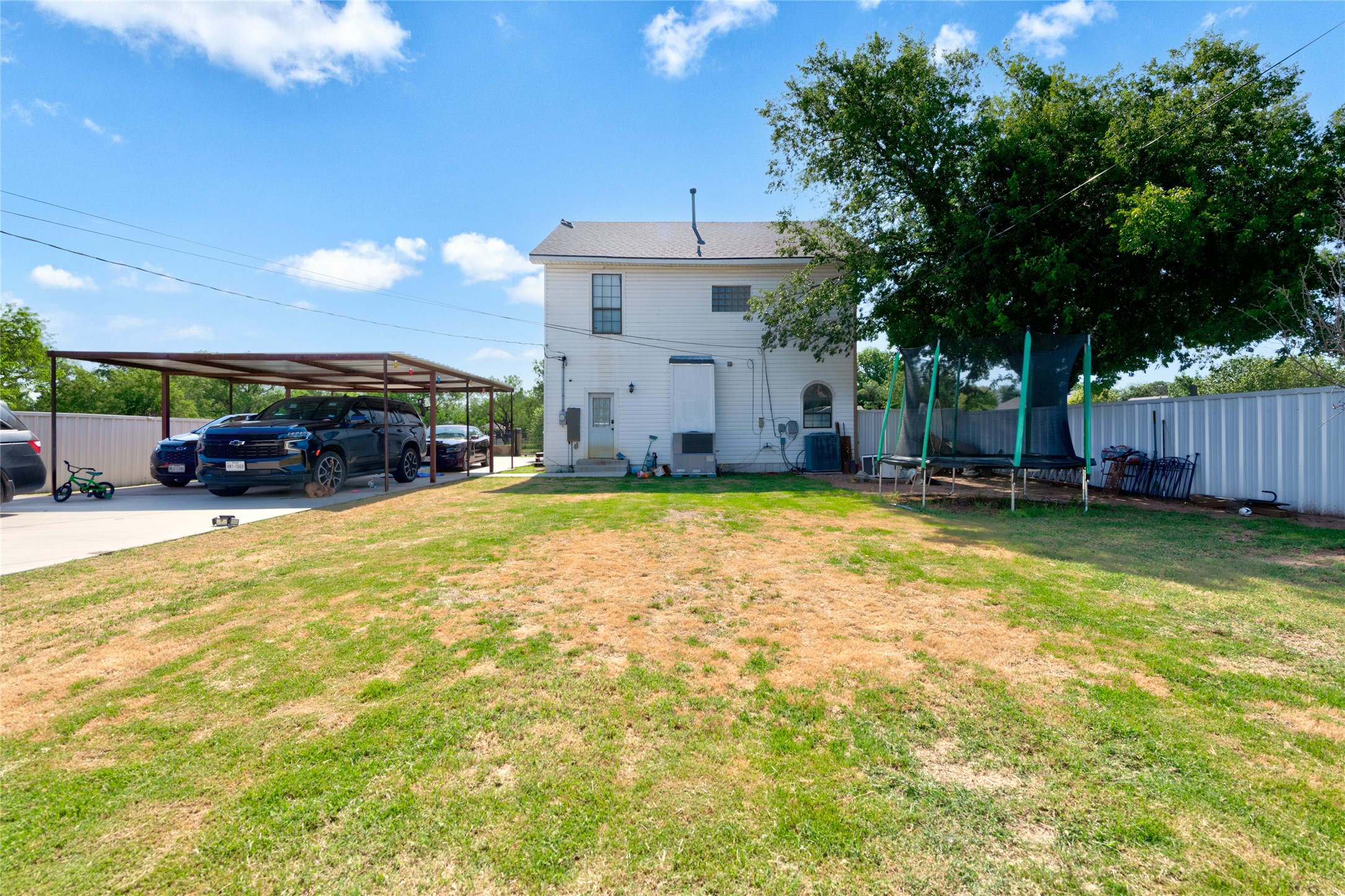 402 Peach Street