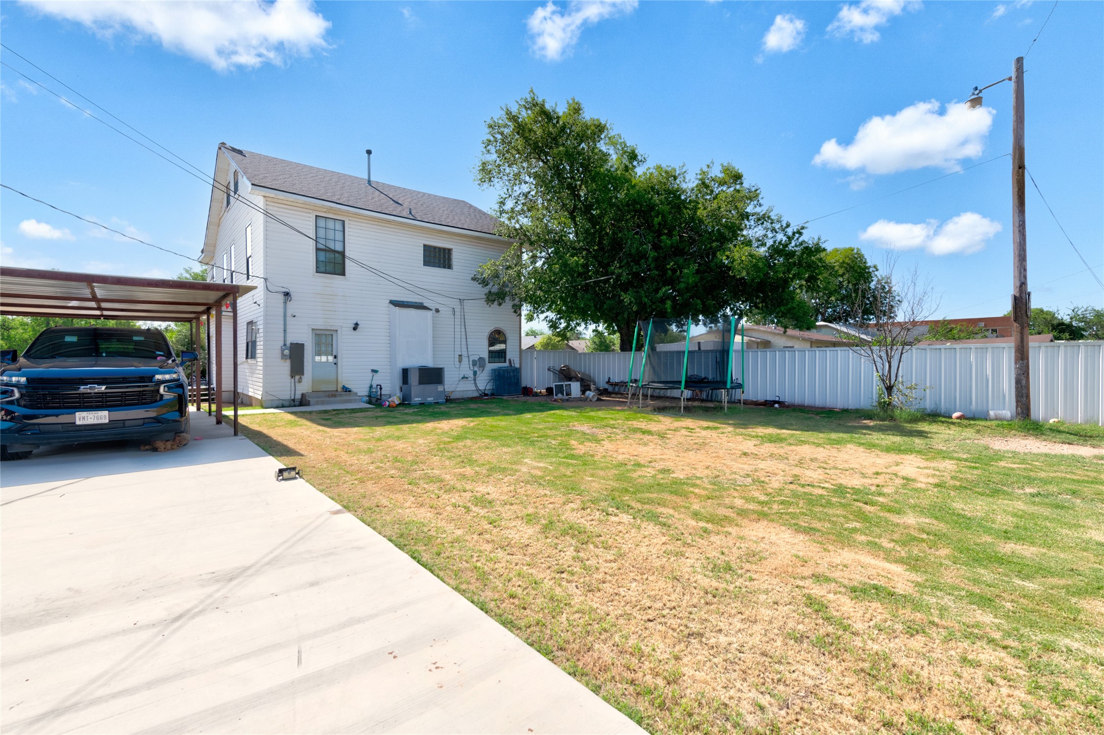402 Peach Street