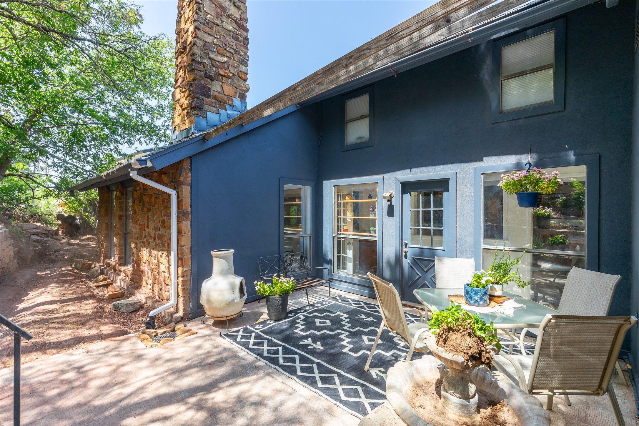 617 Green Valley Drive