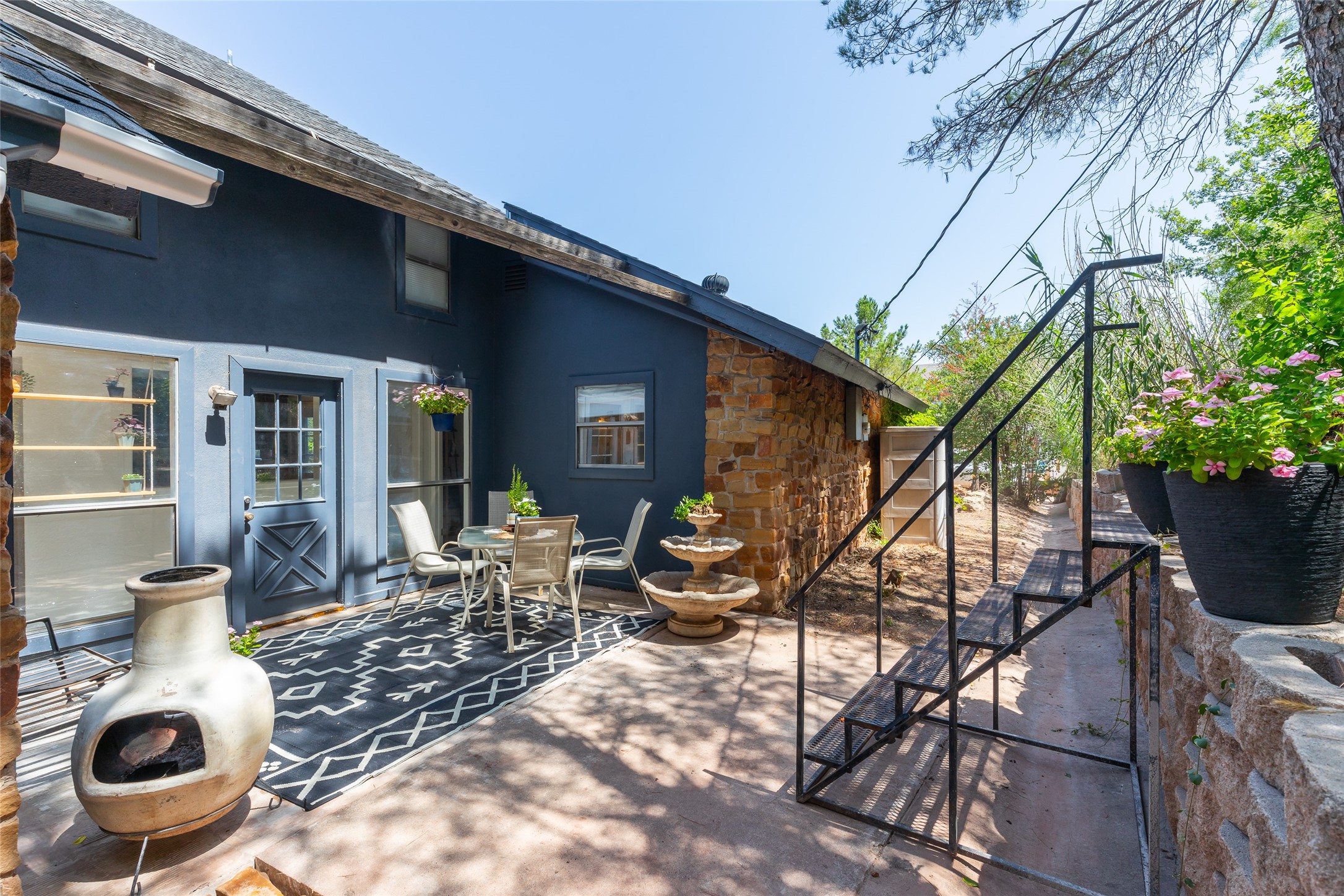 617 Green Valley Drive