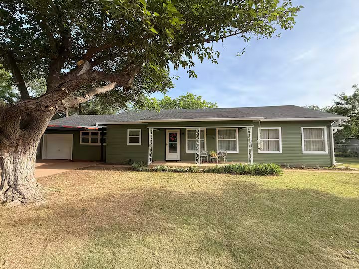 1634 Sandefer Street Abilene TX