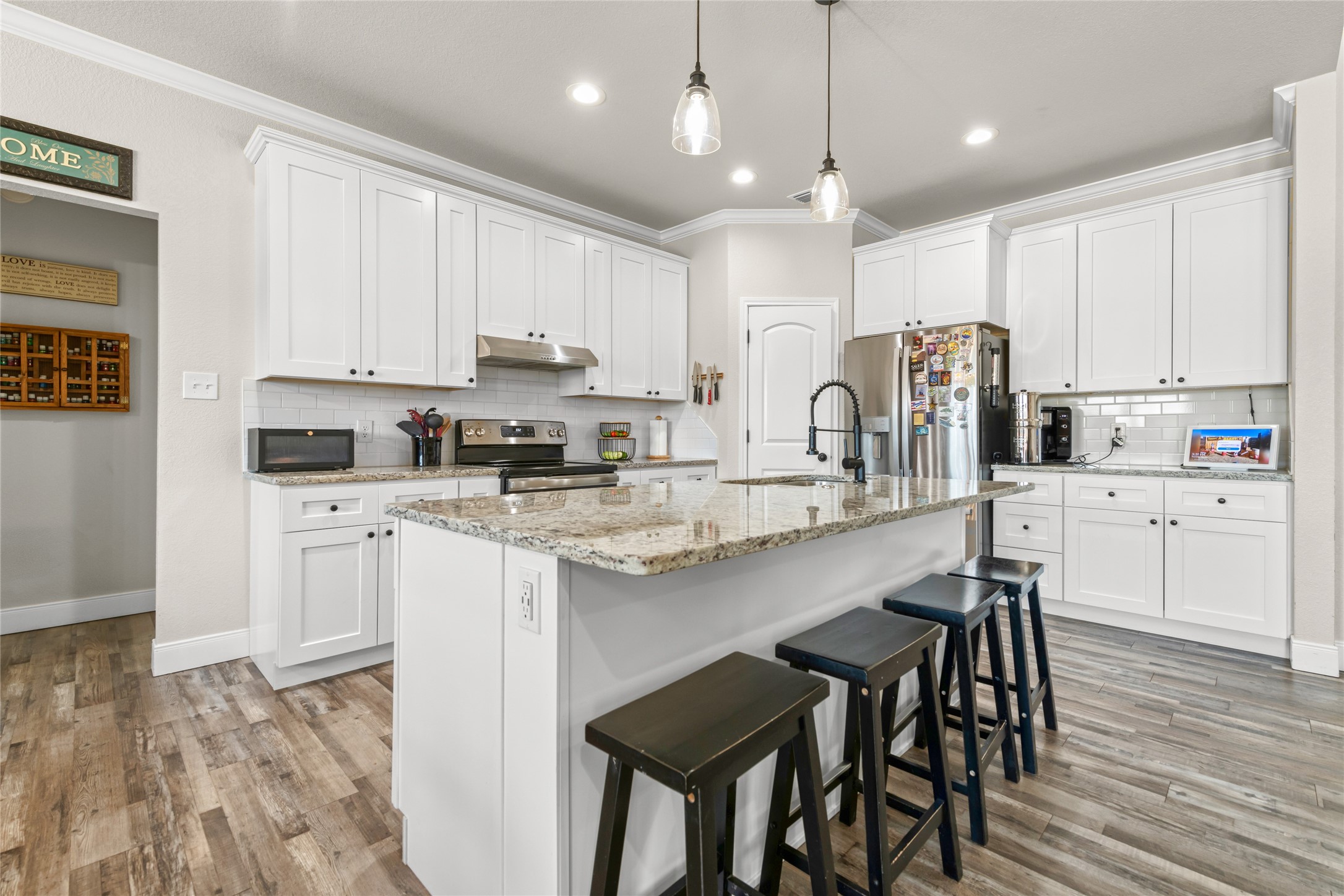 128 Hawker Lane