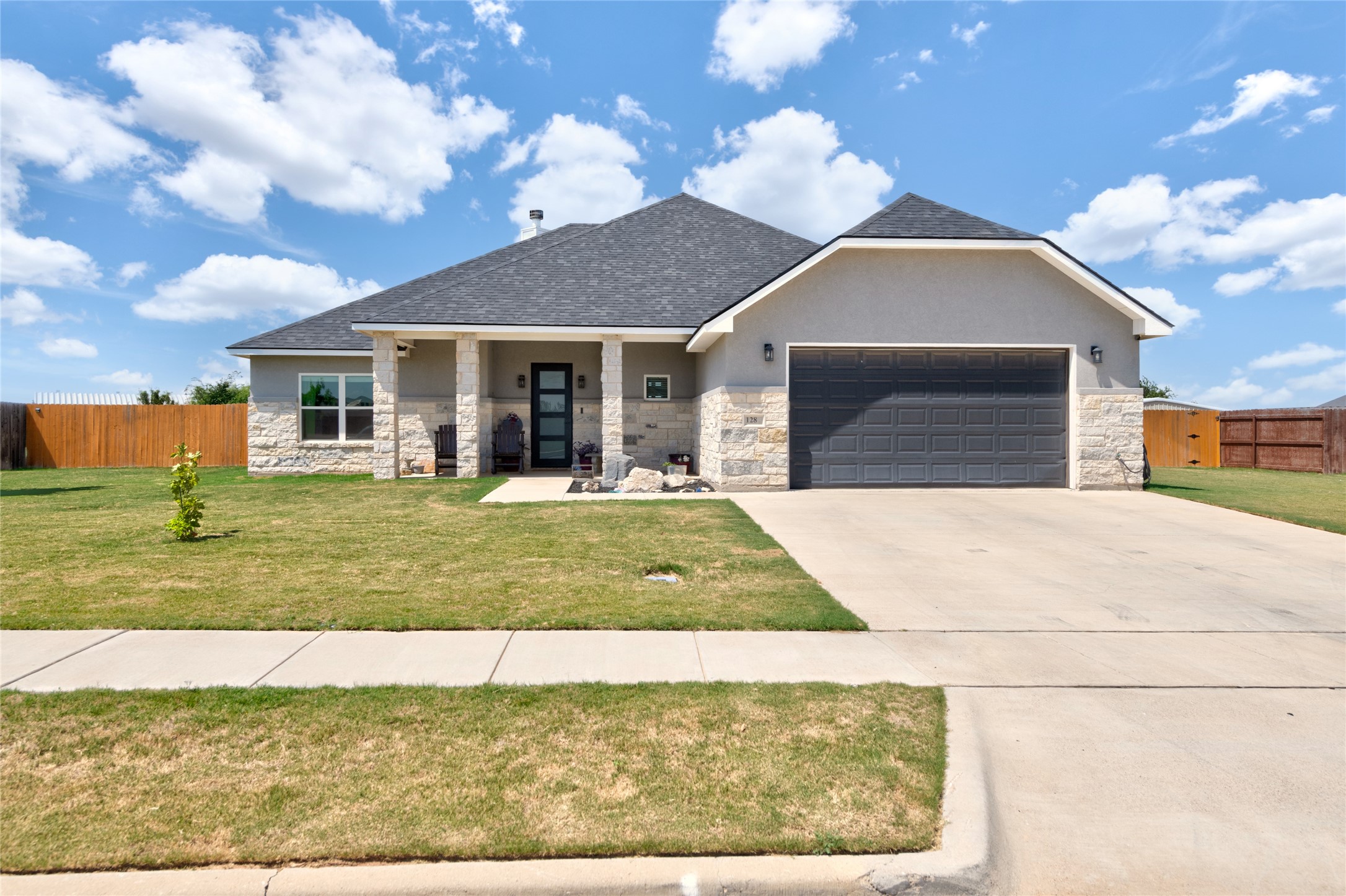 128 Hawker Lane