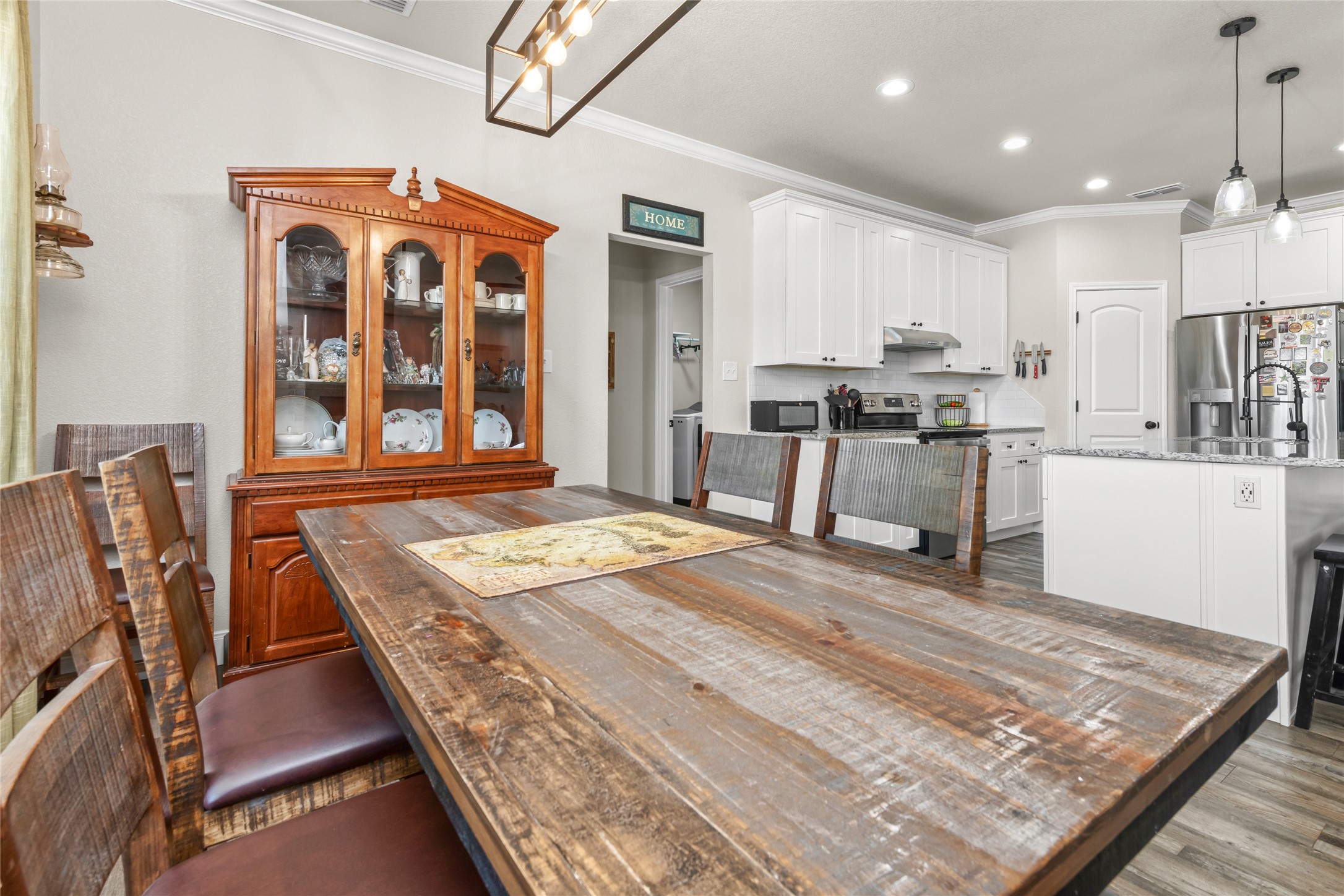 128 Hawker Lane