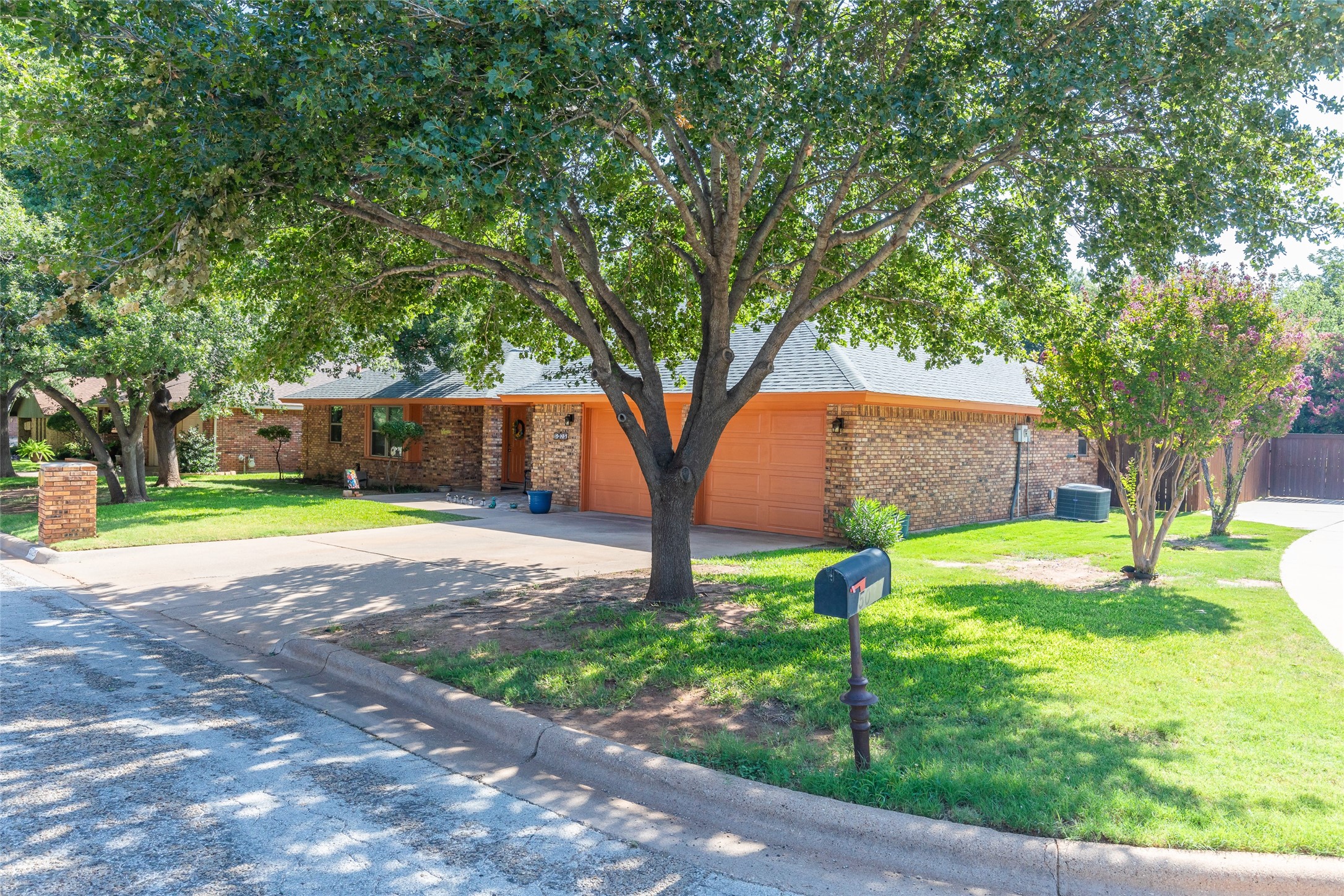 5025 Patsye Ann Cove