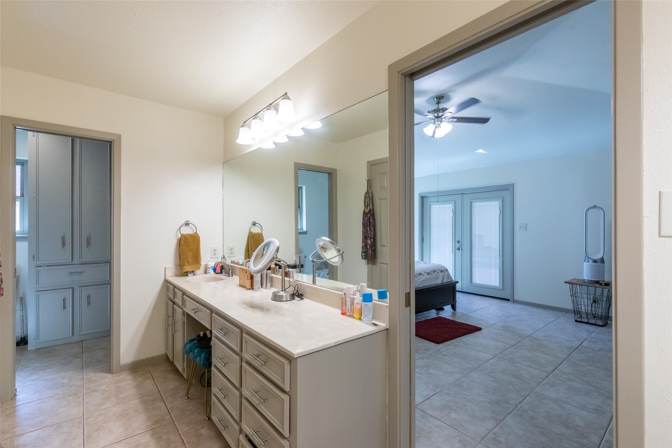 5025 Patsye Ann Cove