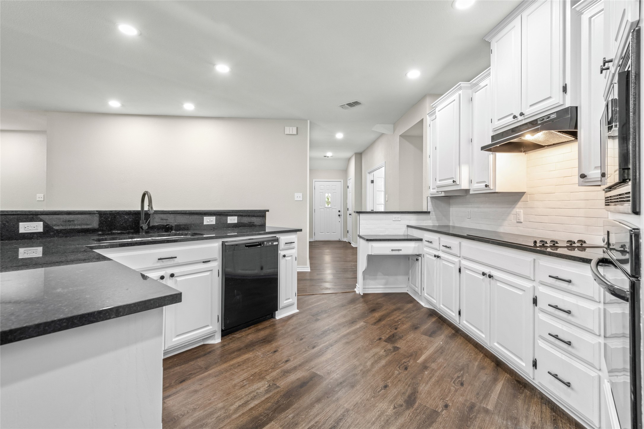 6134 Laurel Court