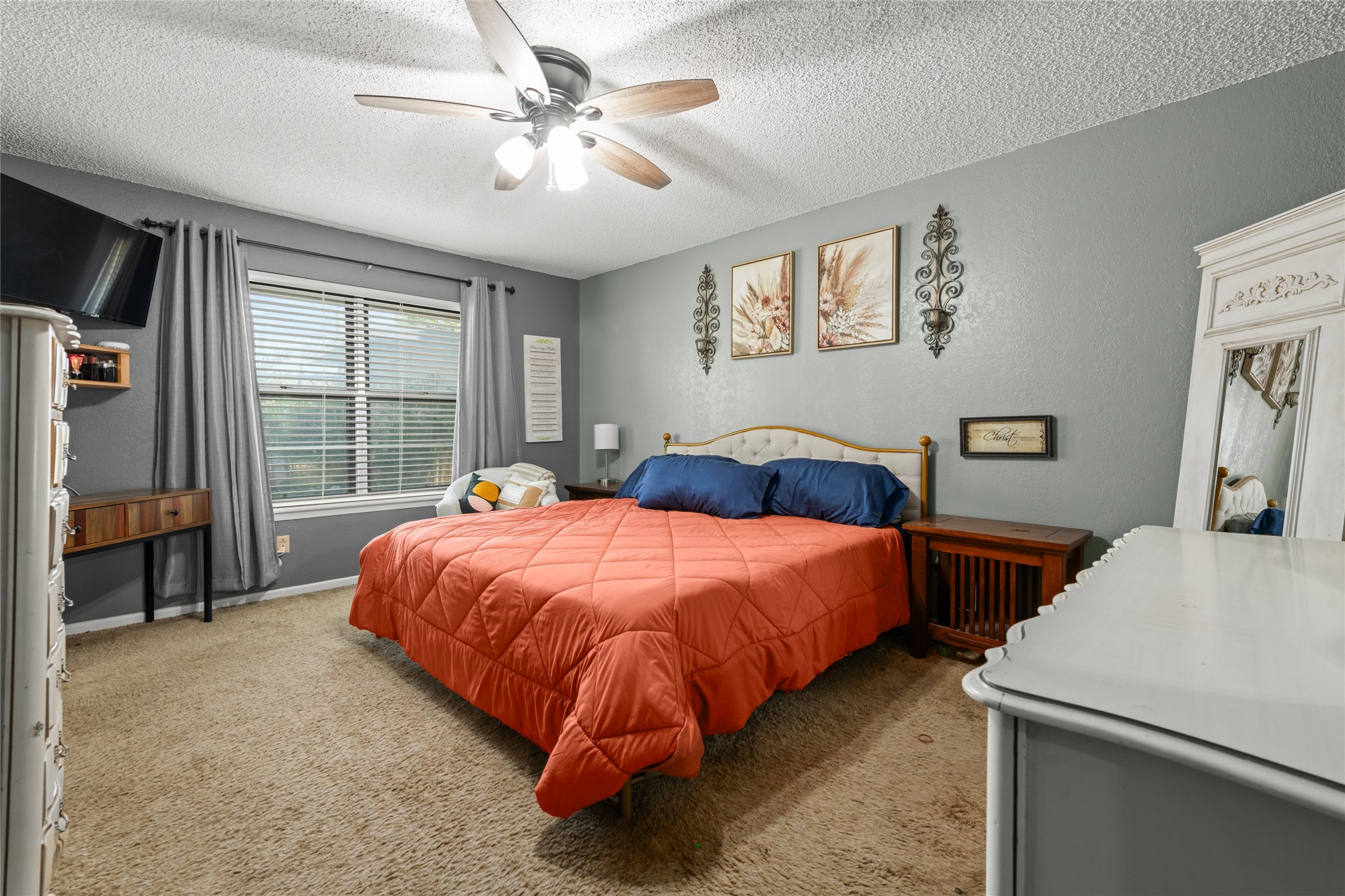 1017 Chriswood Drive