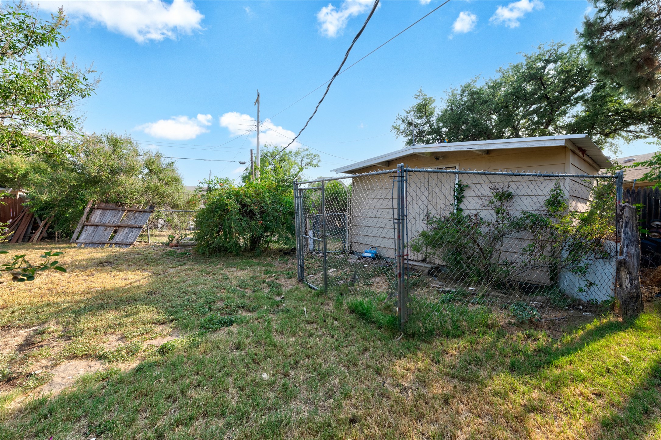 1017 Chriswood Drive