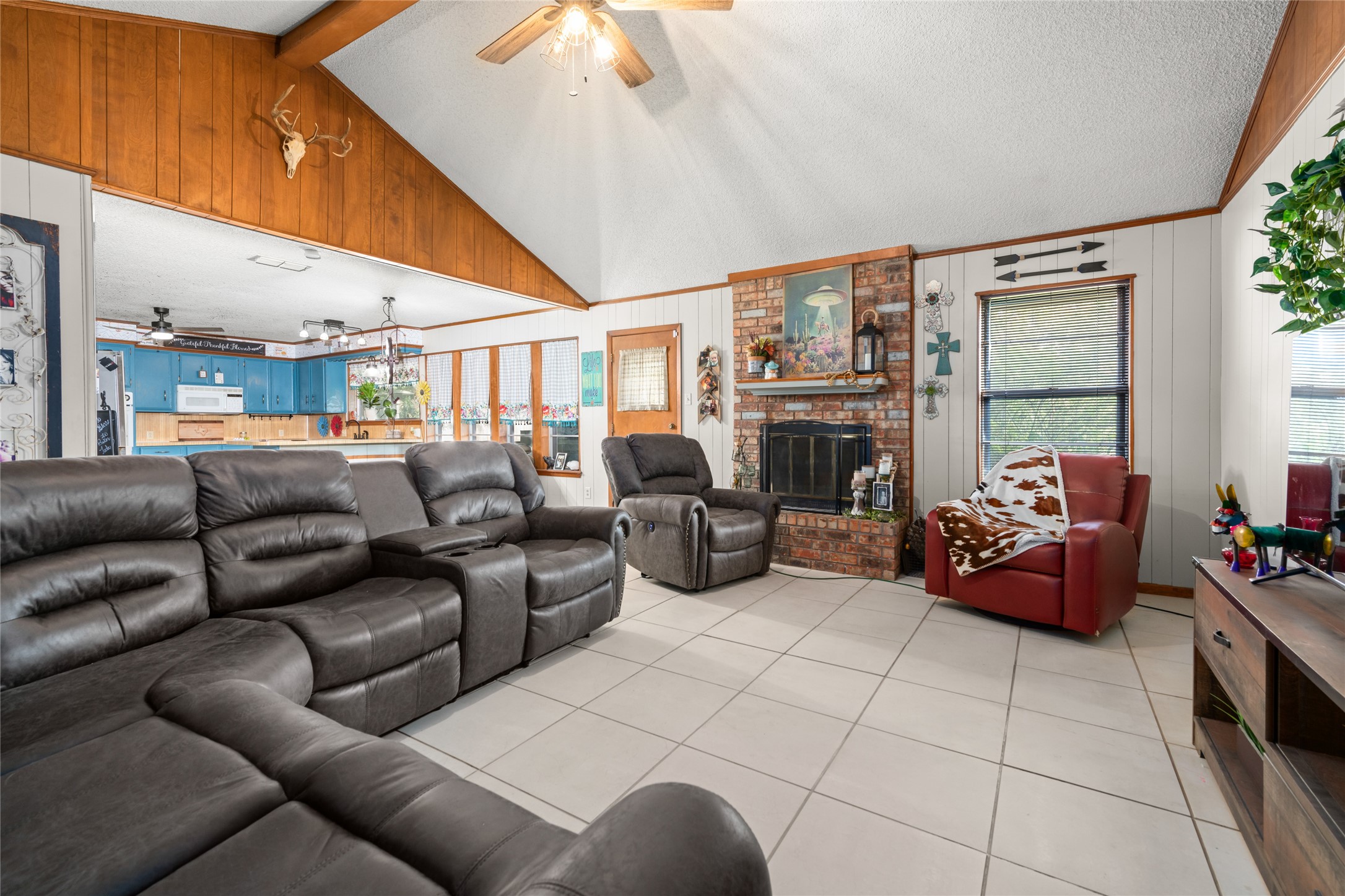 1017 Chriswood Drive