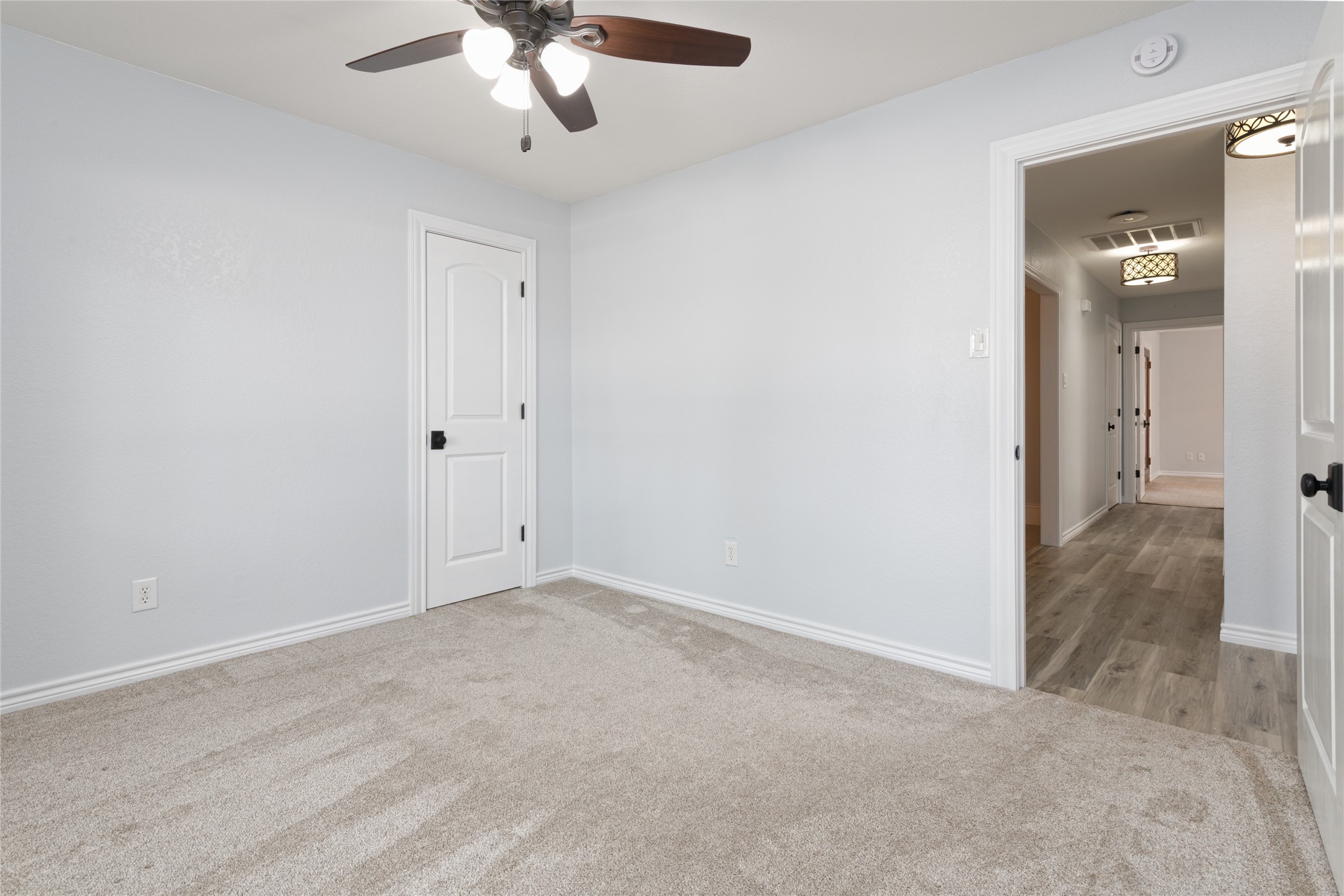 2542 Woodlake Drive
