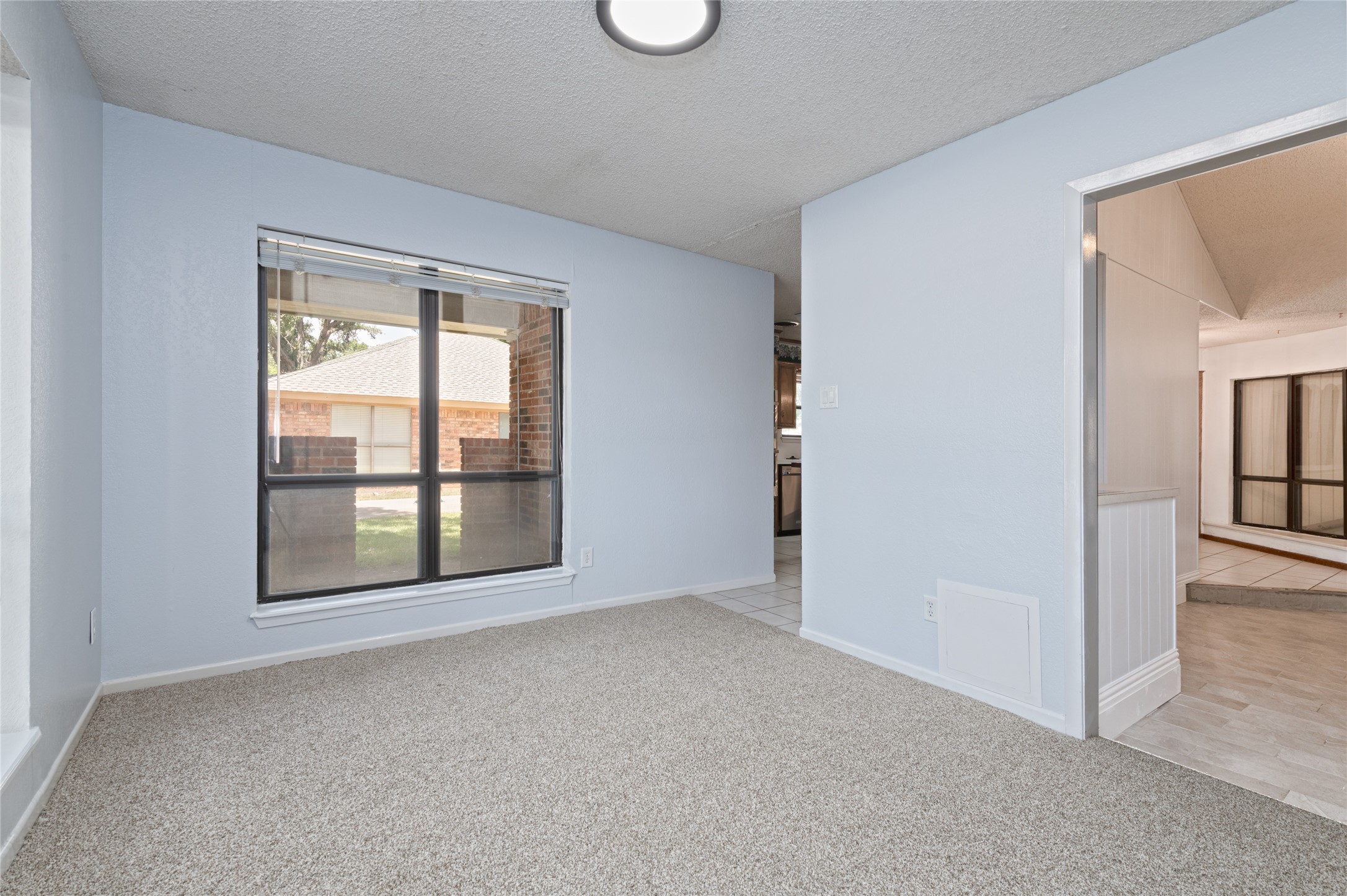 2542 Woodlake Drive