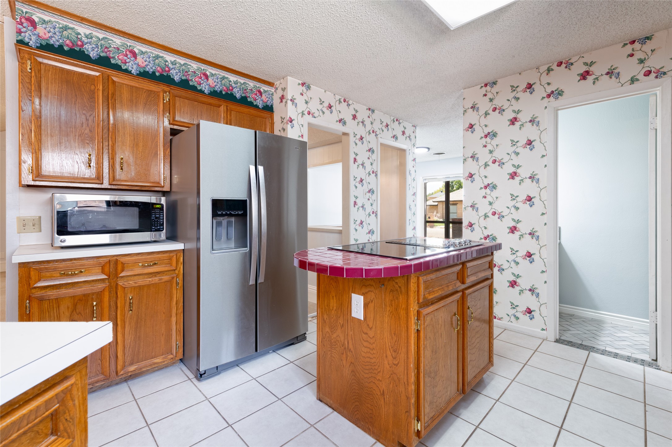 2542 Woodlake Drive