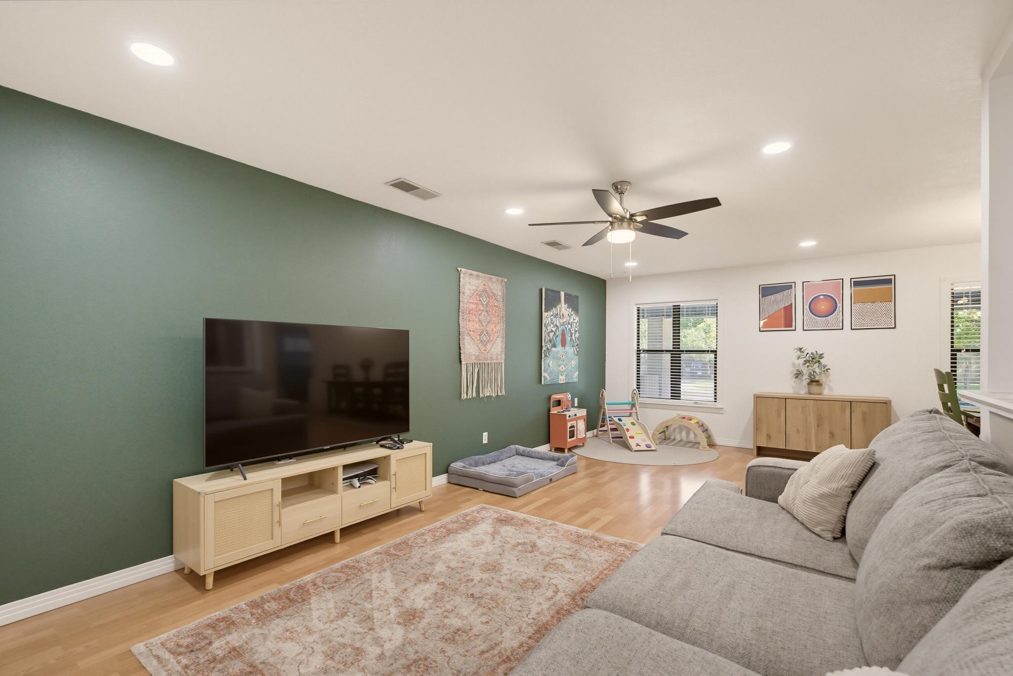 2363 S 34th Street