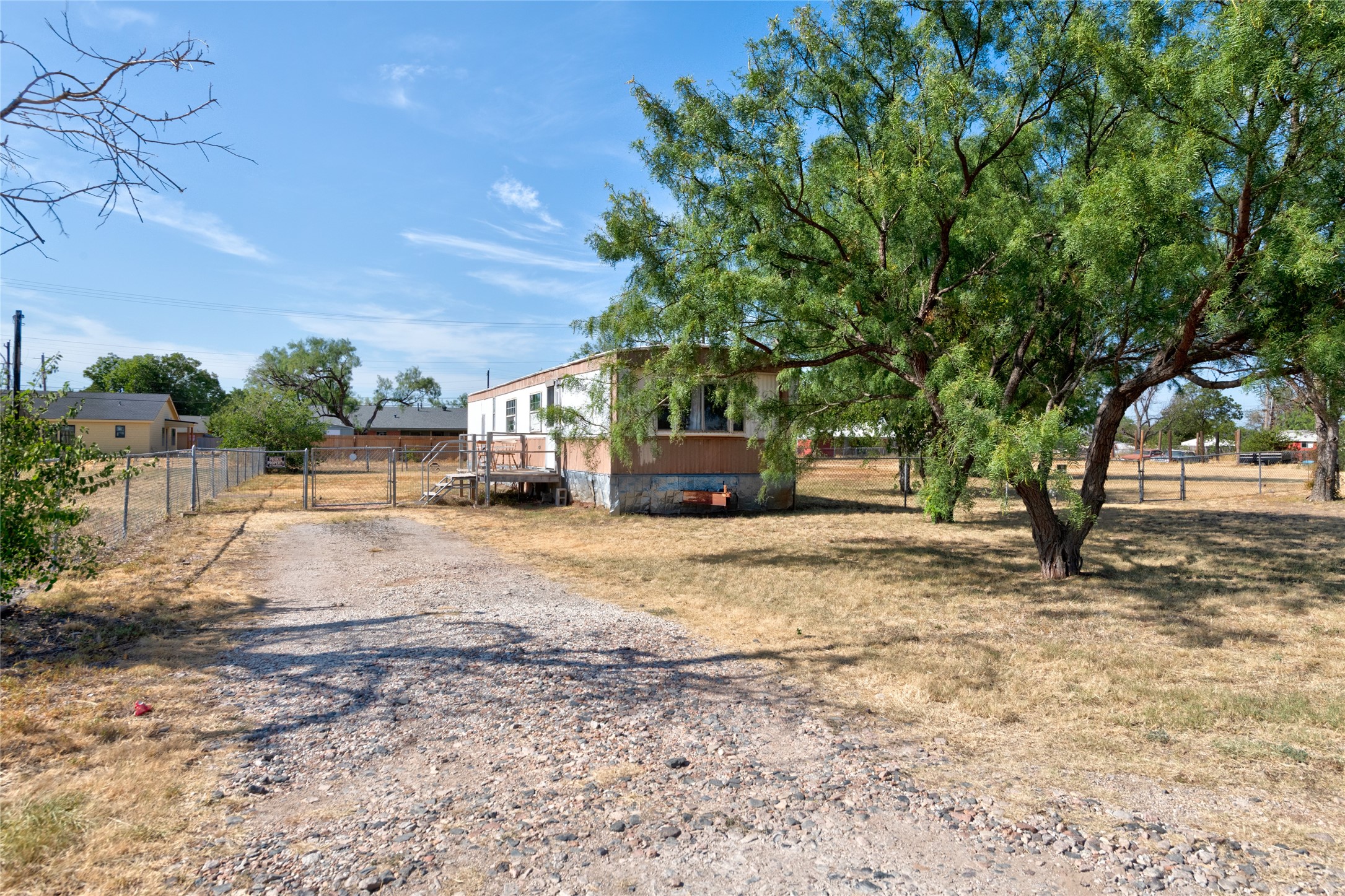 146 South Street Tye TX