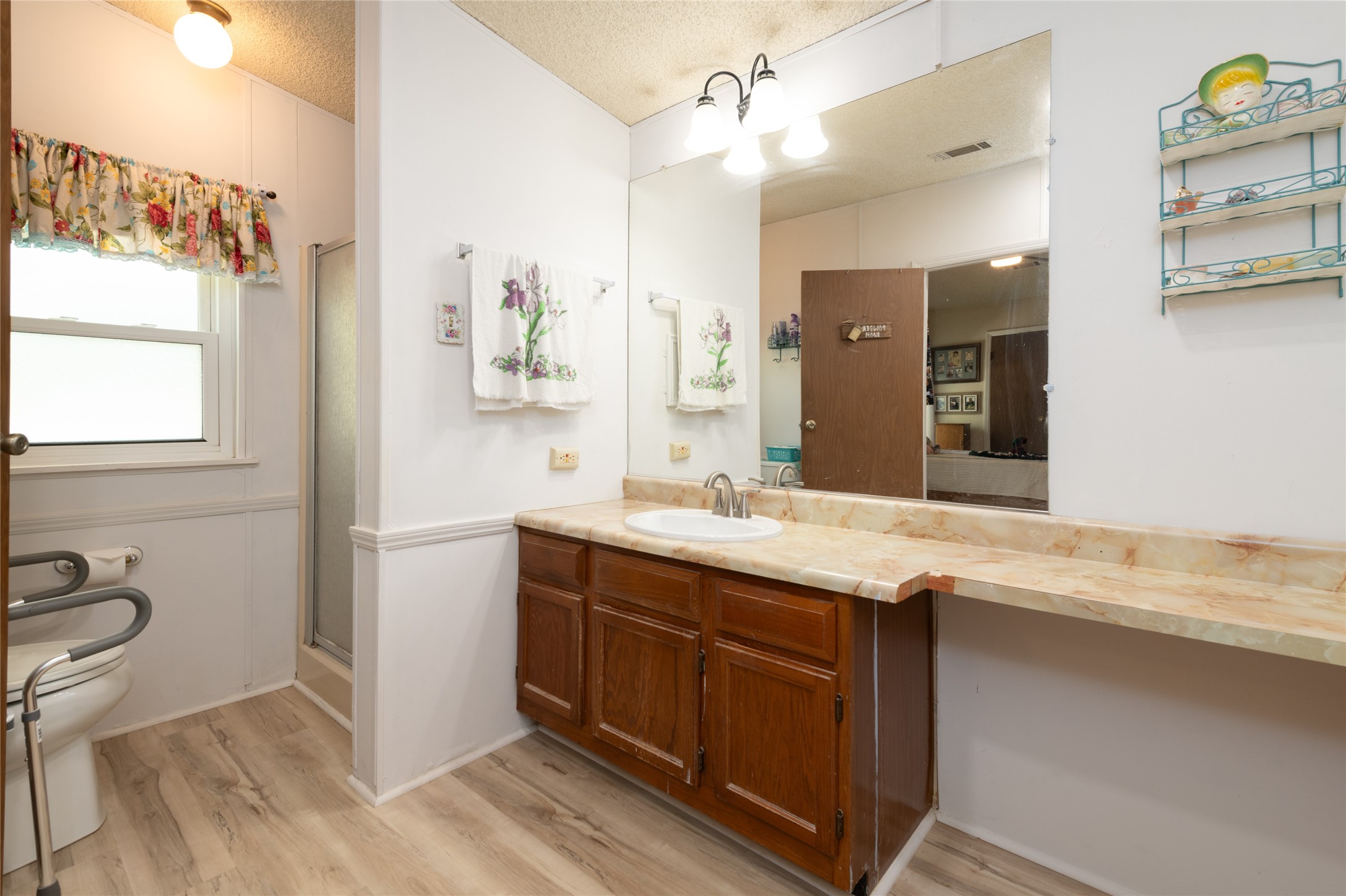 508 W 17th Street