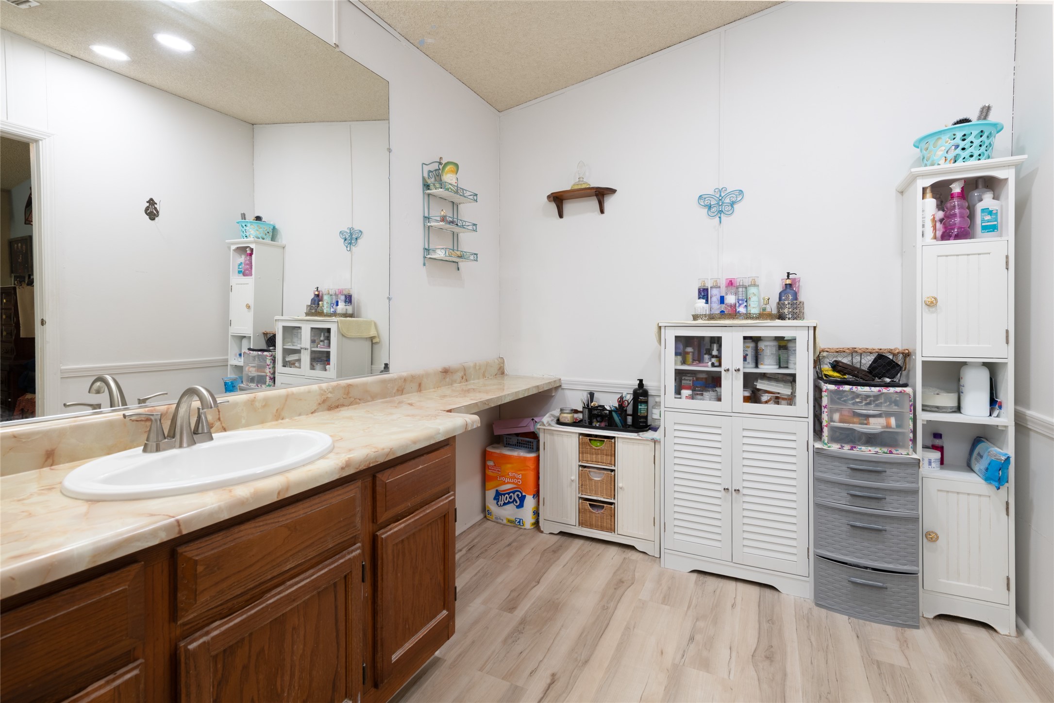 508 W 17th Street