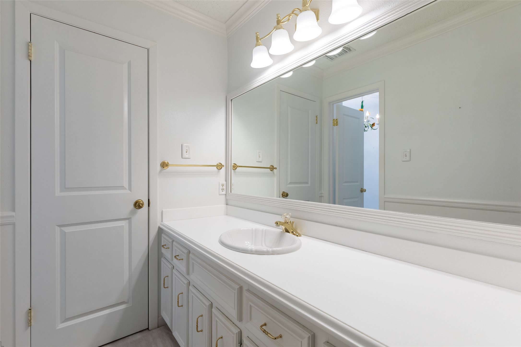 5566 Chimney Rock Road