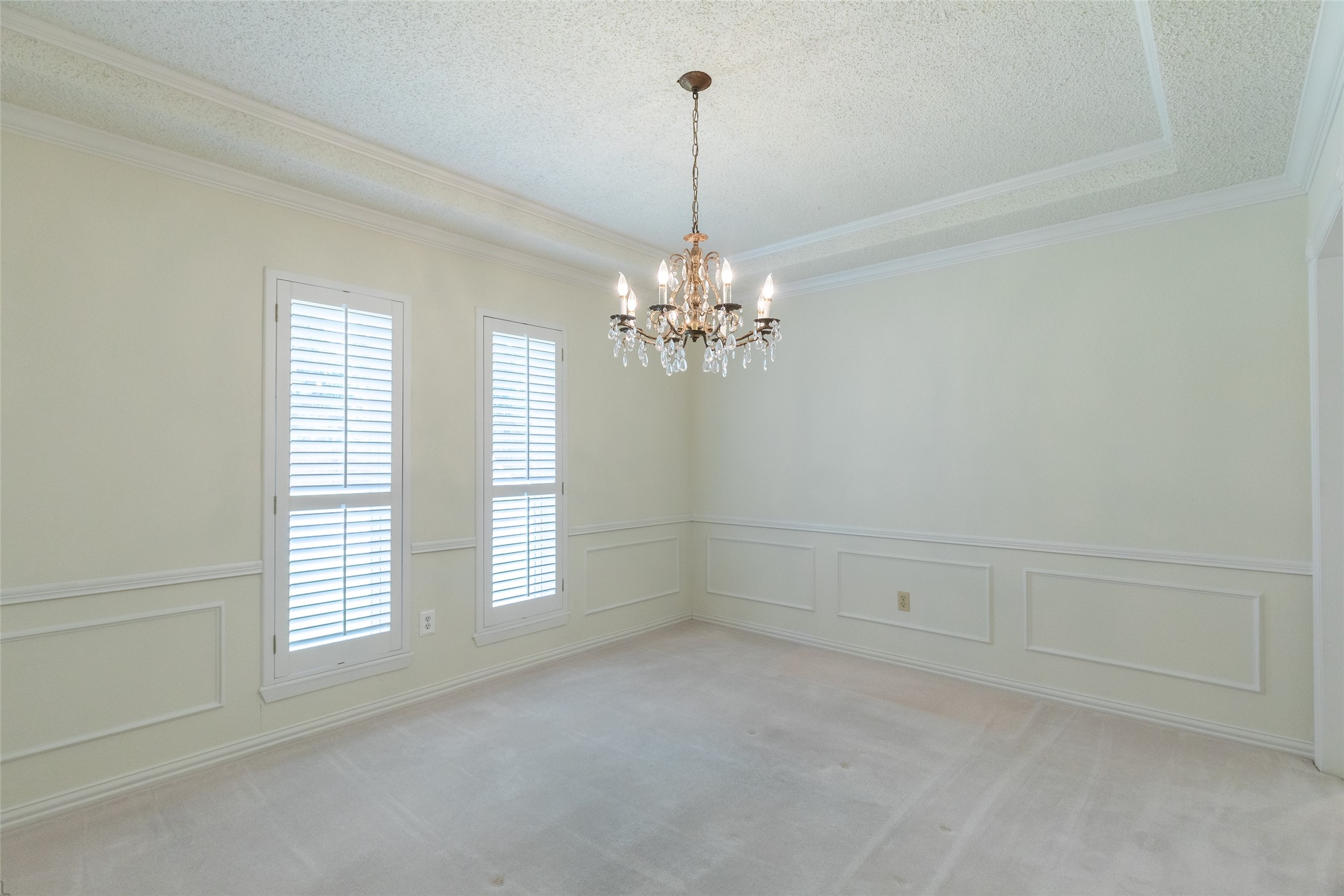 5566 Chimney Rock Road
