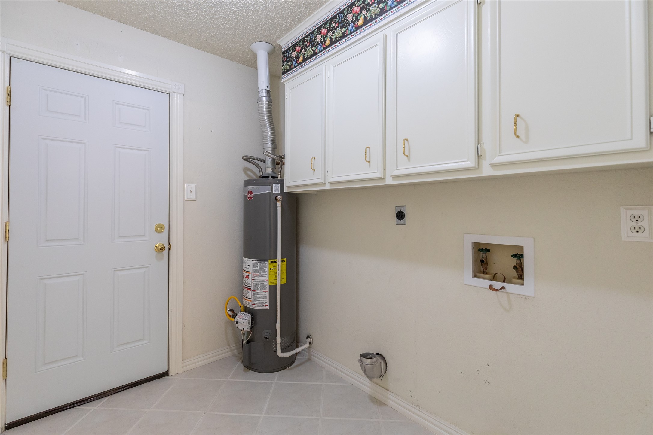 5566 Chimney Rock Road