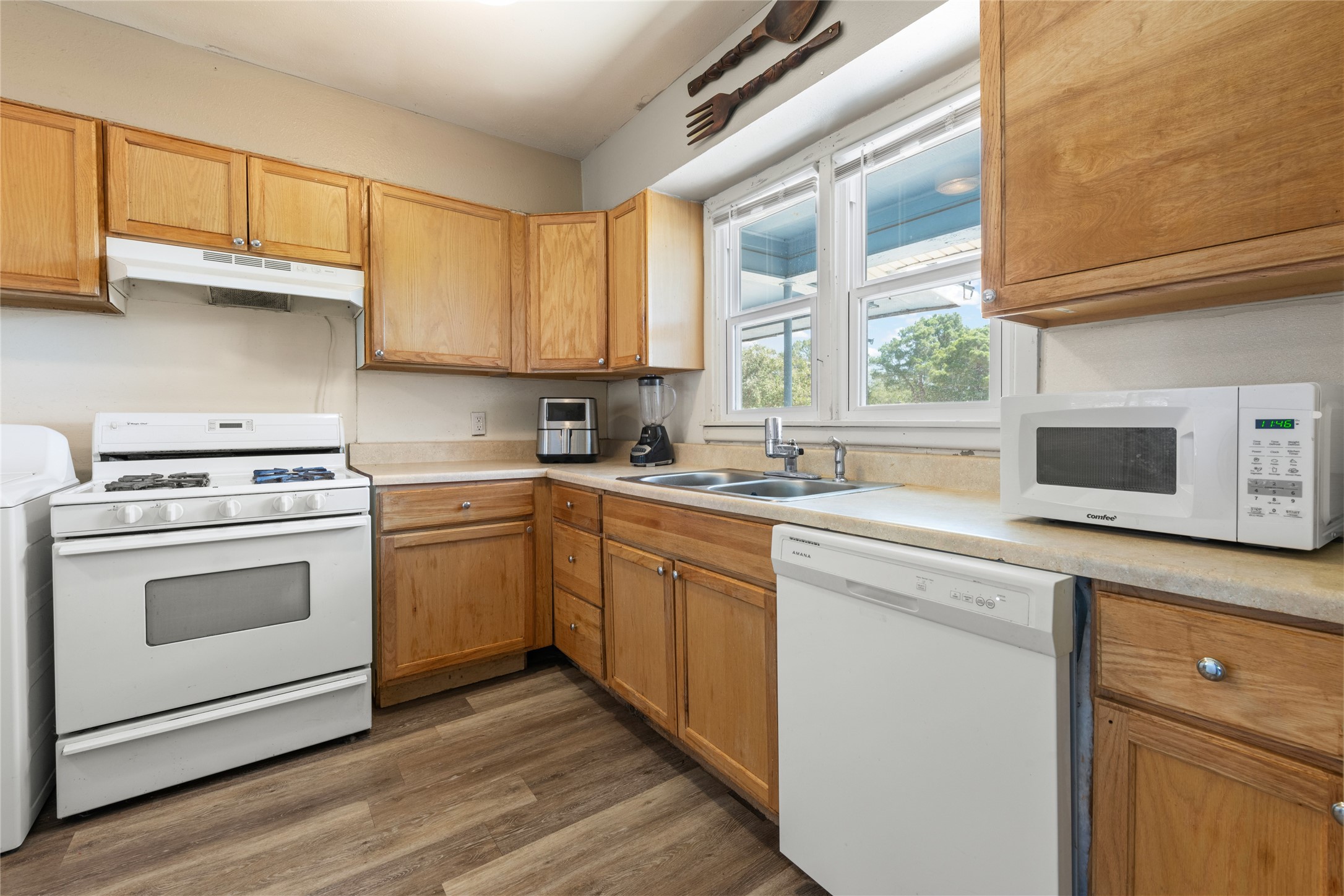 1134 S Pioneer Drive