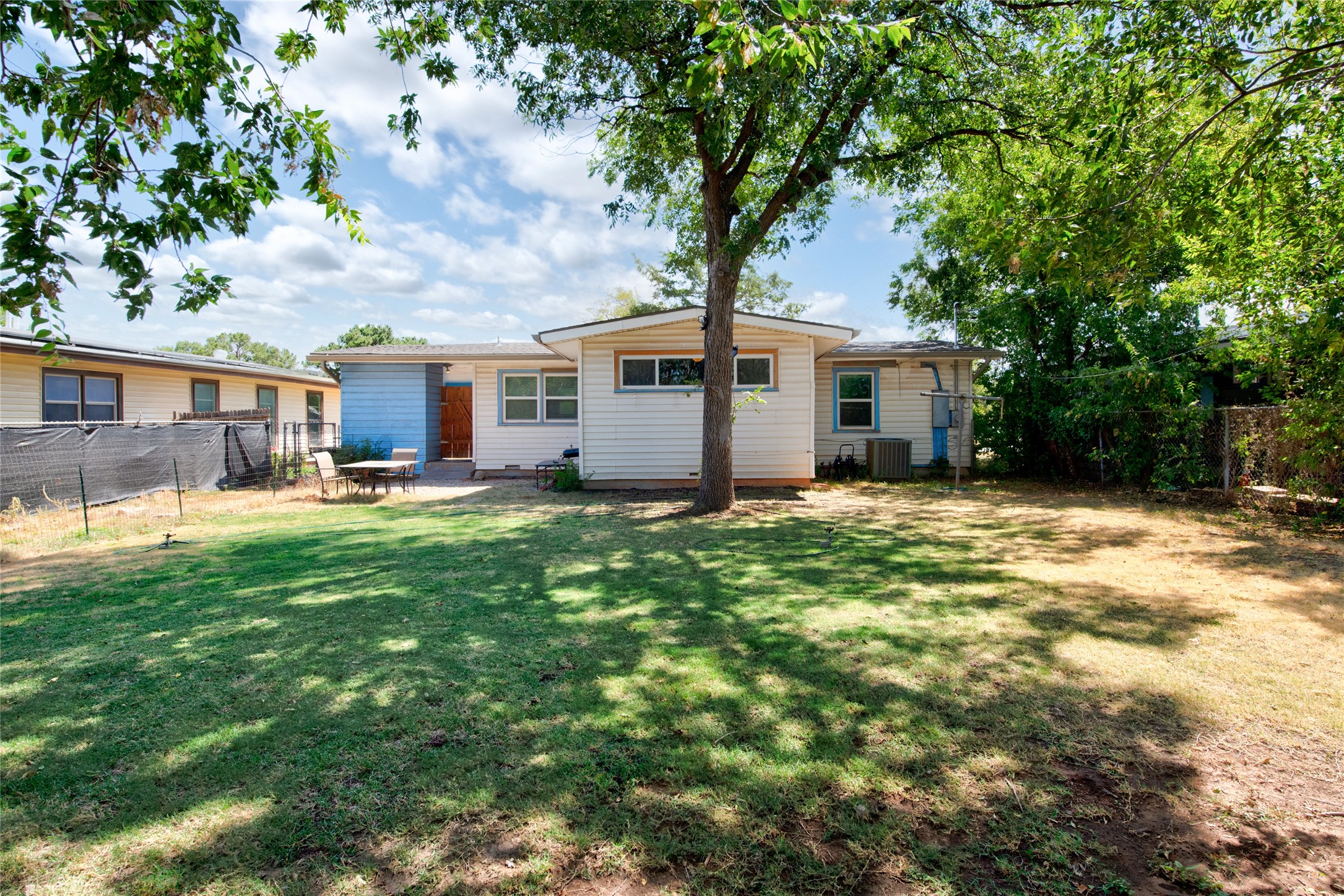 1134 S Pioneer Drive